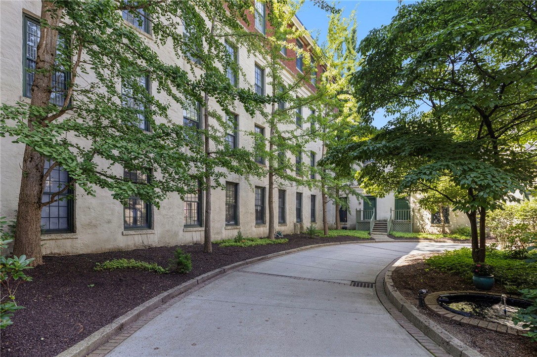 15 Higgins Street, Unit 120 Smithfield, RI 02917 - Photo 1 of 25