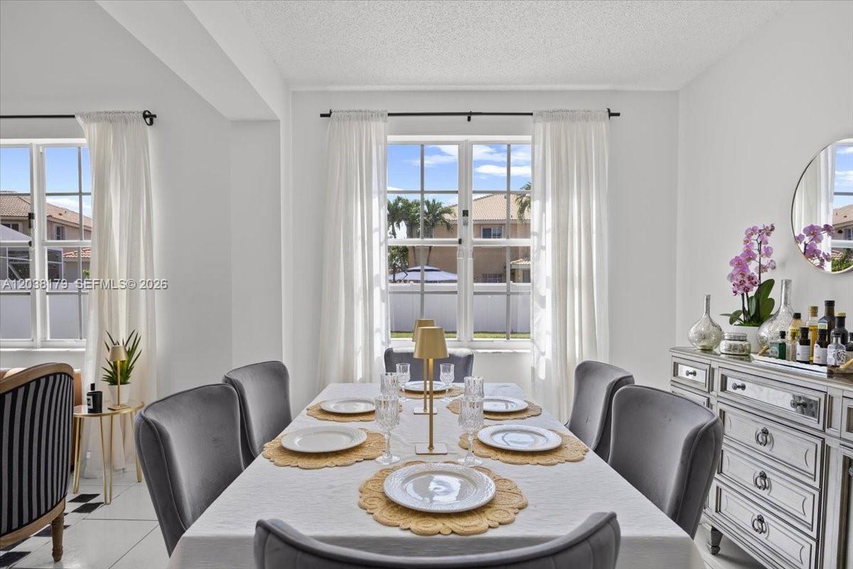 1099 Birchwood Road Weston, FL 33327 - Photo 13 of 59