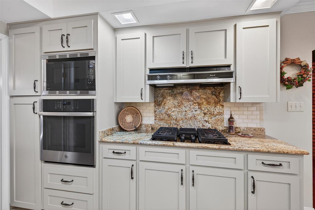 9204 Rhett Circle Shreveport, LA 71118 - Photo 14 of 38 Gas cook top