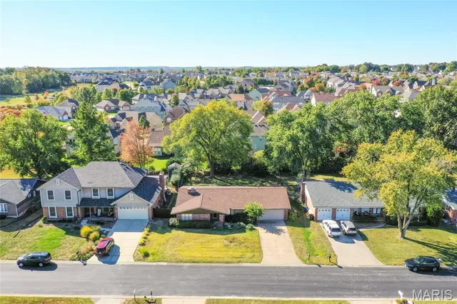 $245,000 | 1033 Sherbrooke Road, St. Charles, MO 63303