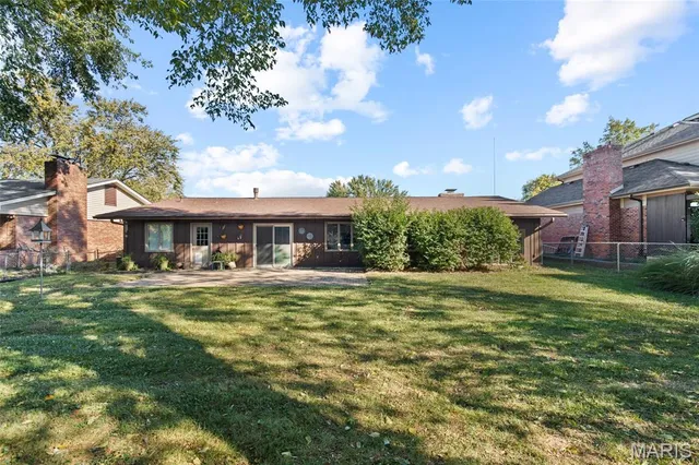 $245,000 | 1033 Sherbrooke Road, St. Charles, MO 63303