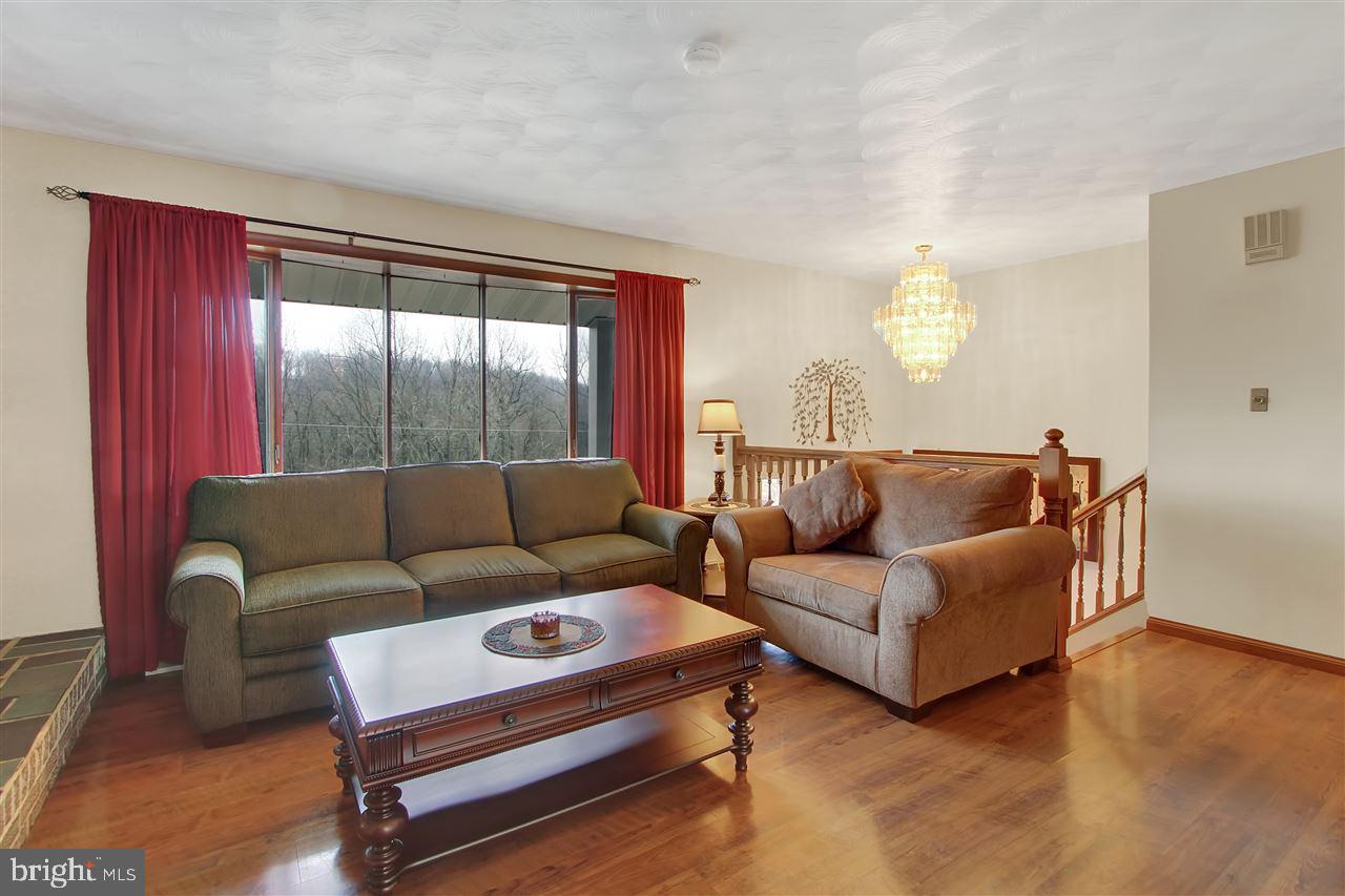 522 Company Farm Road Aspers, PA 17304 - Photo 3 of 36