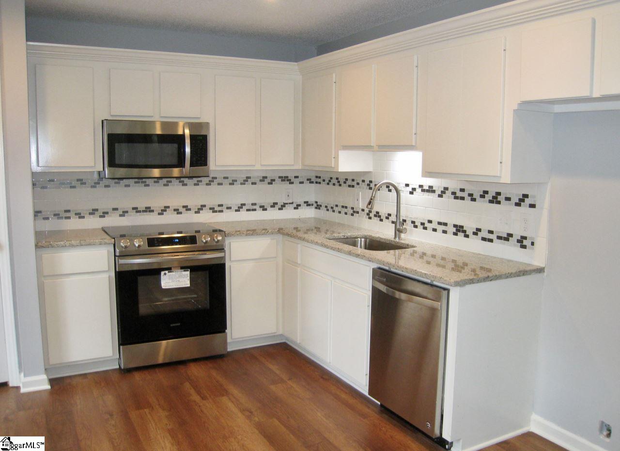 108 Patio Road Easley, SC 29642 - Photo 2 of 12 Gallery Image 2