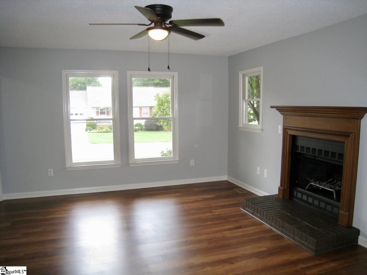 108 Patio Road Easley, SC 29642 - Photo 3 of 12 Gallery Image 3