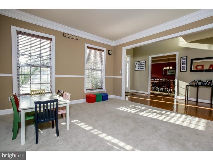 192 Hidden Hills Road Media, PA 19063 - Photo 2 of 25 Living Room