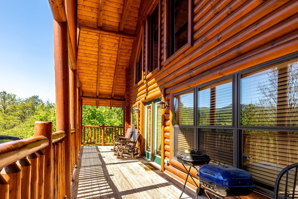 1719 Summit View Way Sevierville, TN 37862 - Photo 13 of 37 Gallery Image 13