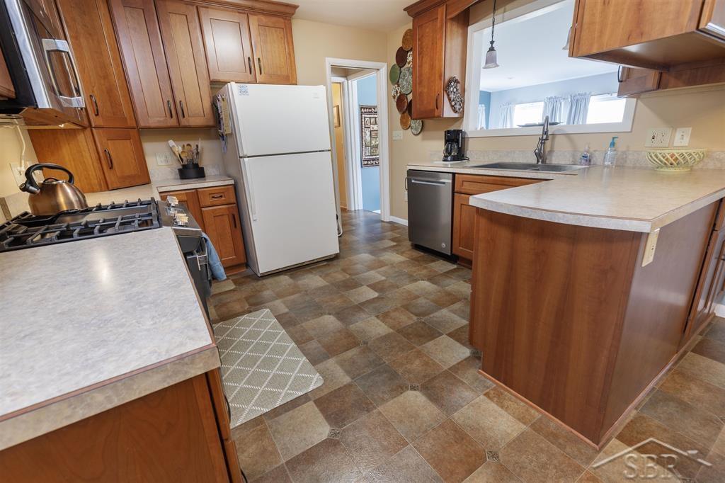 3801 McKeith Road Midland, MI 48642 - Photo 9 of 38 50169141-f670ebce-a052-4049-a840-d8797fb41feb.JPG
