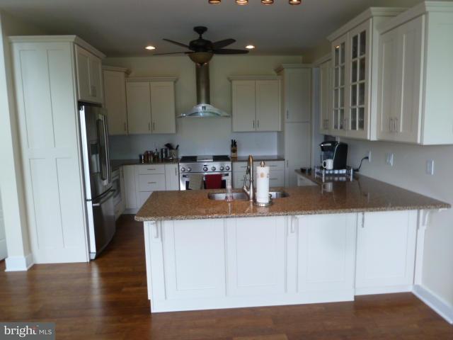 1727 Lampeter Road Lancaster, PA 17602 - Photo 13 of 48