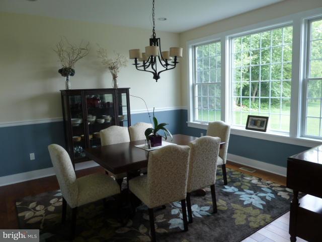 1727 Lampeter Road Lancaster, PA 17602 - Photo 14 of 48