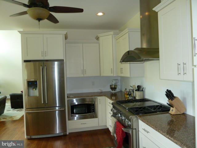 1727 Lampeter Road Lancaster, PA 17602 - Photo 3 of 48