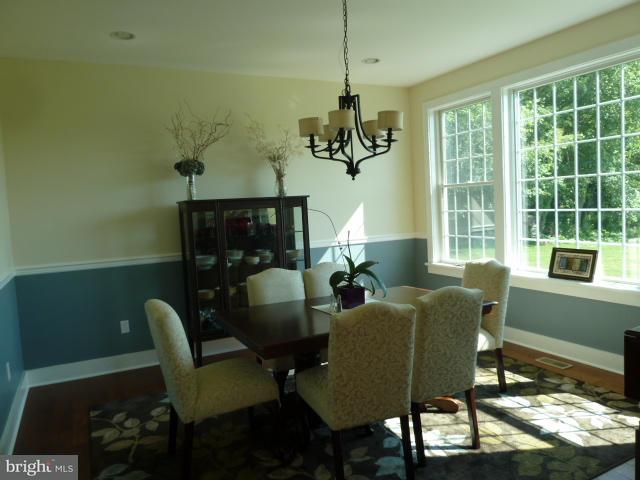 1727 Lampeter Road Lancaster, PA 17602 - Photo 4 of 48