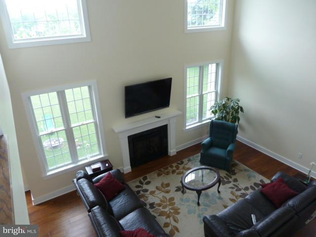 1727 Lampeter Road Lancaster, PA 17602 - Photo 7 of 48