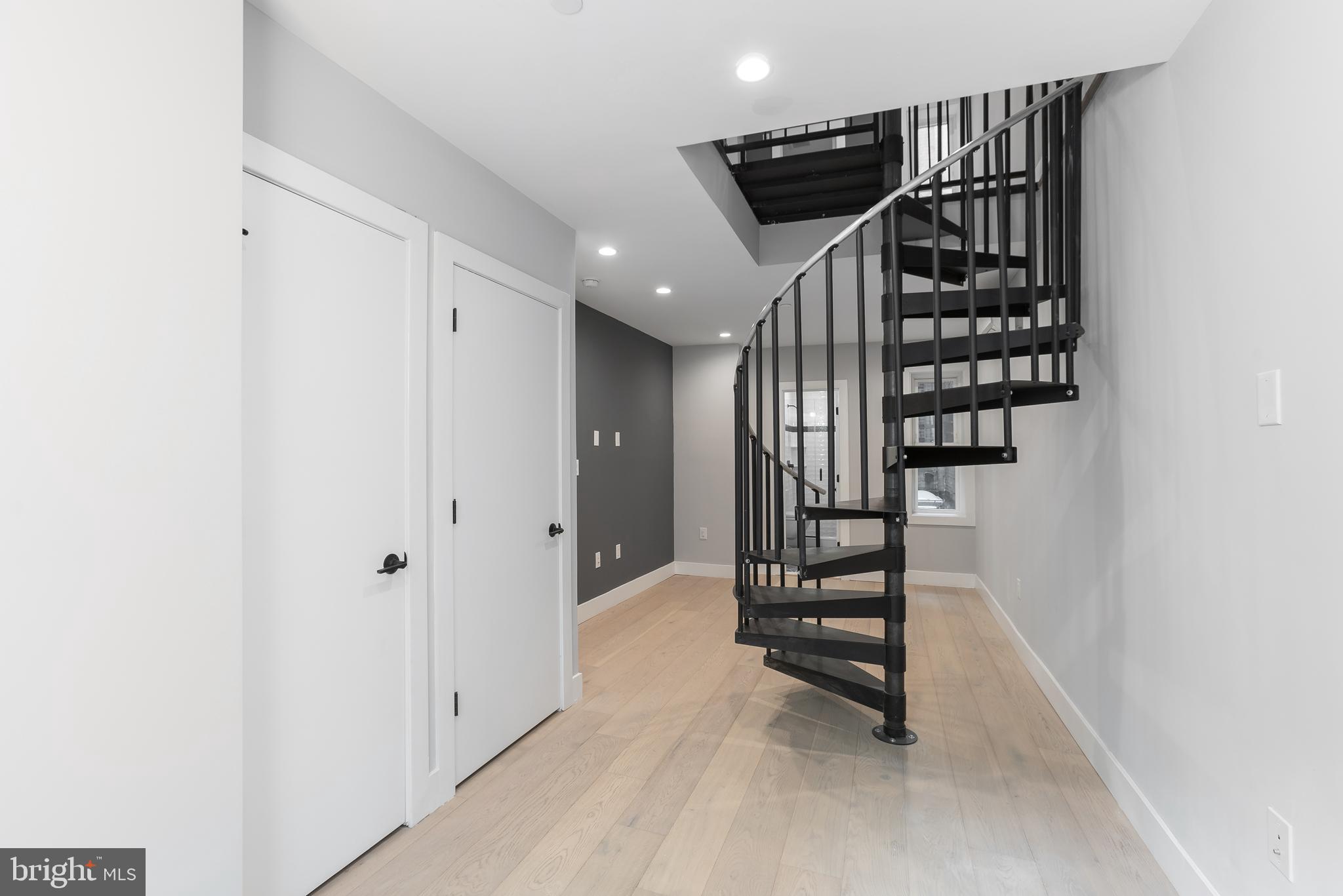 1707 Rittenhouse Square, Unit 1F Philadelphia, PA 19103 - Photo 9 of 24