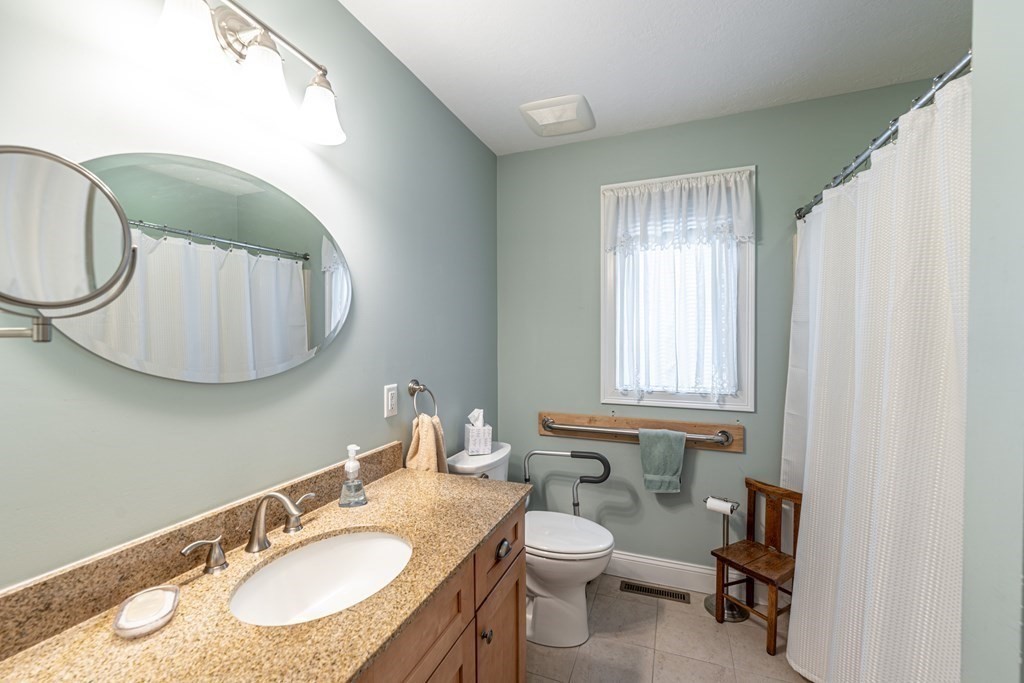 929 Shaker Road, Unit 14 Westfield, MA 01085 - Photo 11 of 18 Gallery Image 11