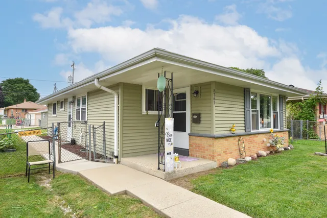 $220,000 | 5761 North 97th Street, Milwaukee, WI 53225