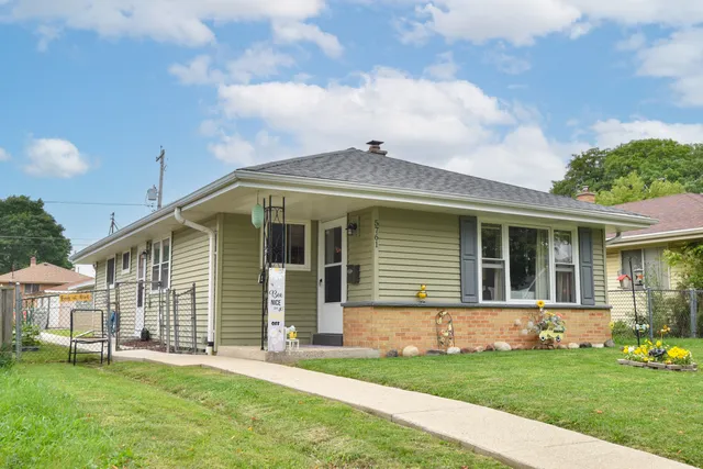 $220,000 | 5761 North 97th Street, Milwaukee, WI 53225
