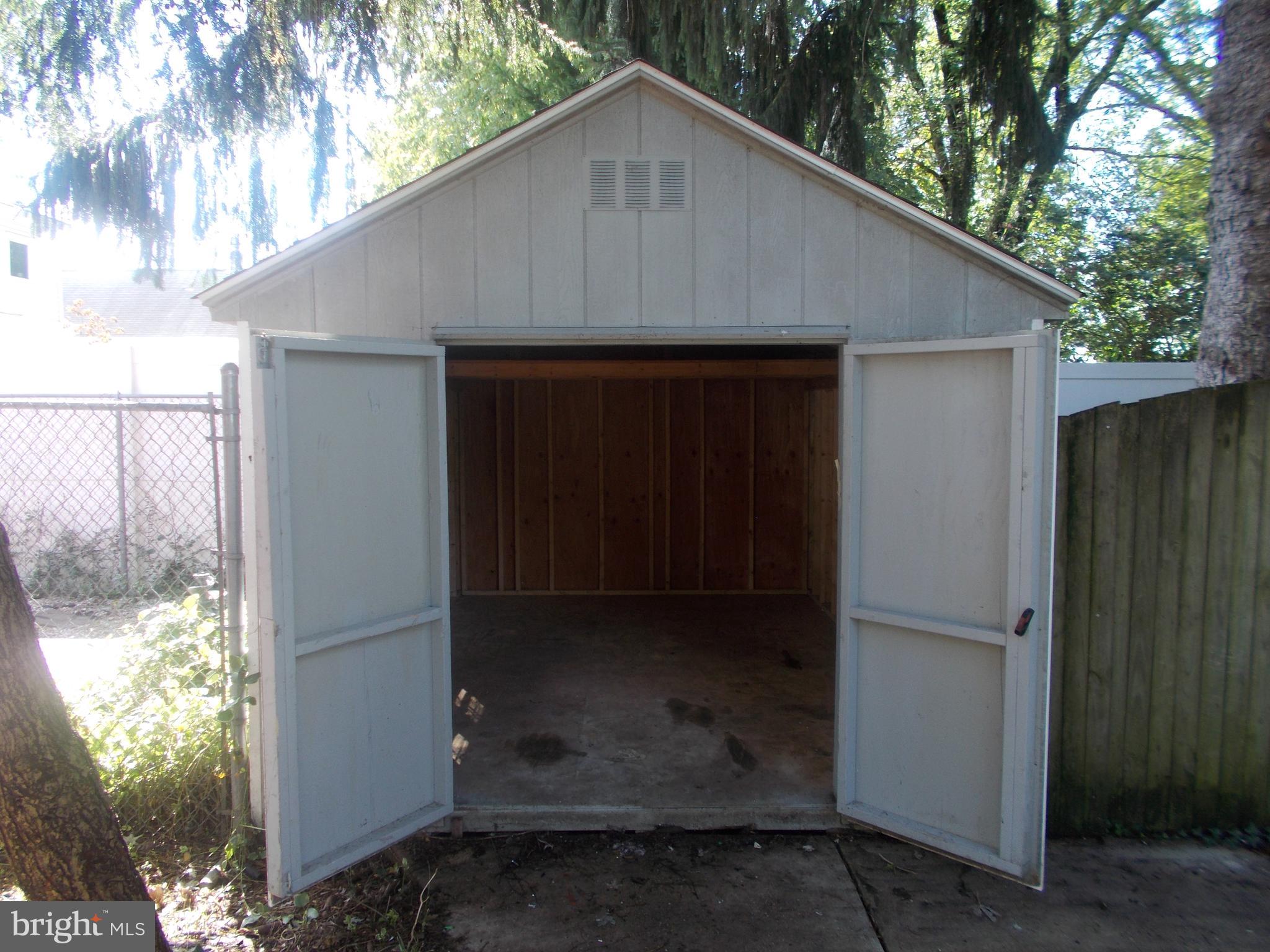 1100 Bay Ridge Avenue Annapolis, MD 21403 - Photo 8 of 27 Shed