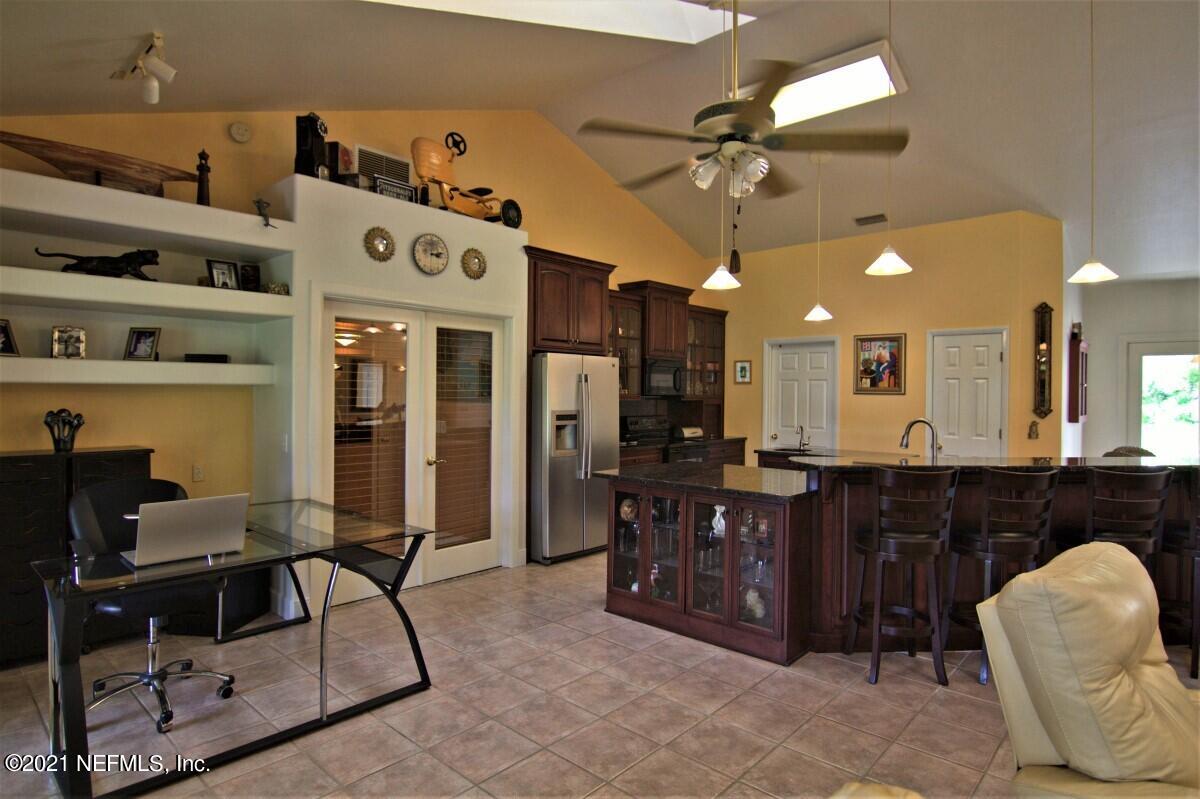 1365 Highway 206 St. Augustine, FL 32086 - Photo 16 of 54 a living room with furniture