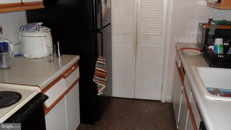 7 Benwell Road, Unit B Reisterstown, MD 21136 - Photo 3 of 6 Kitchen