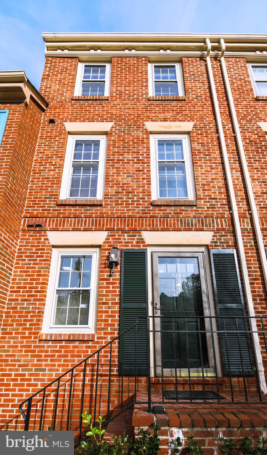 1243 Portner Road Alexandria, VA 22314 - Photo 2 of 53 A beautifully renovated four-level townhome