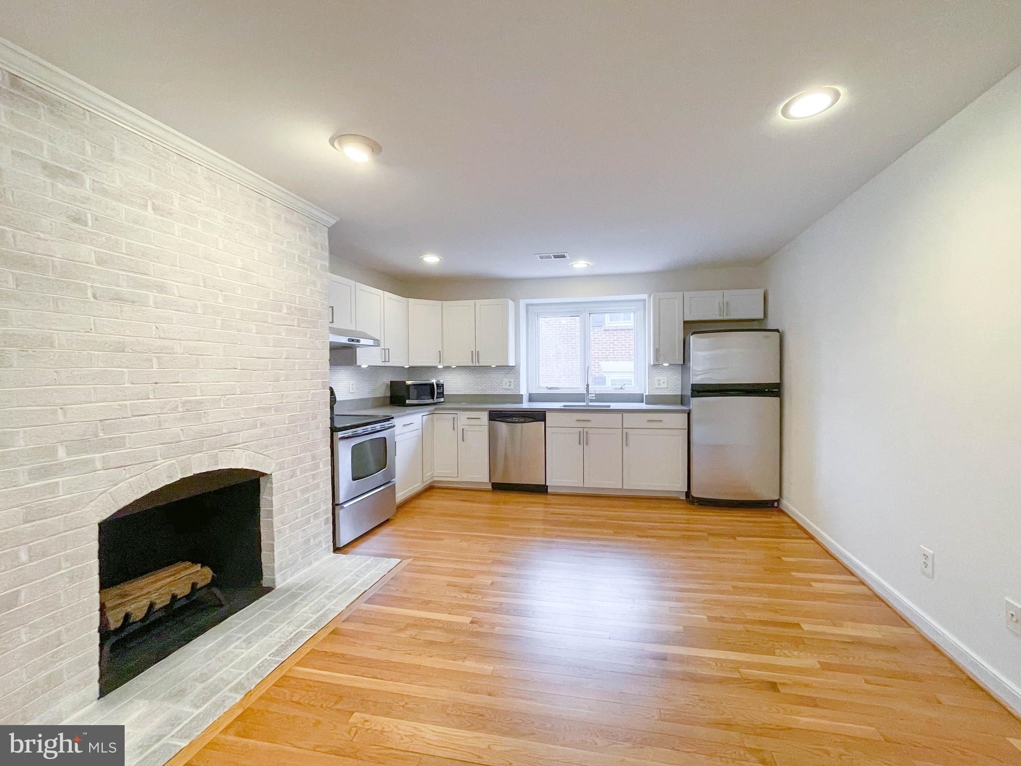 1243 Portner Road Alexandria, VA 22314 - Photo 20 of 53 Expansive space perfect for large table or island