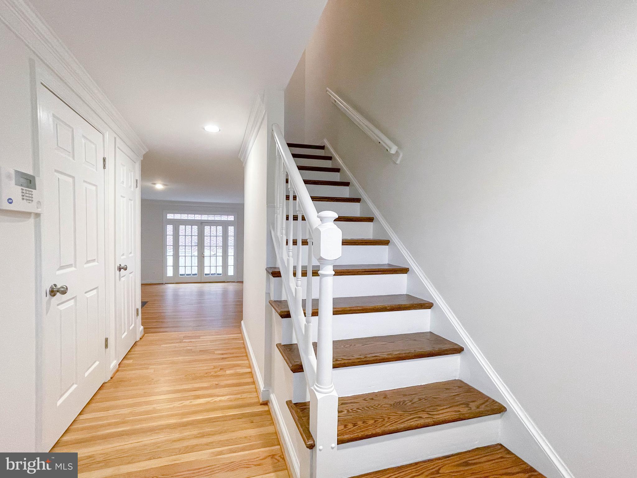 1243 Portner Road Alexandria, VA 22314 - Photo 4 of 53 Beautiful hardwood floors