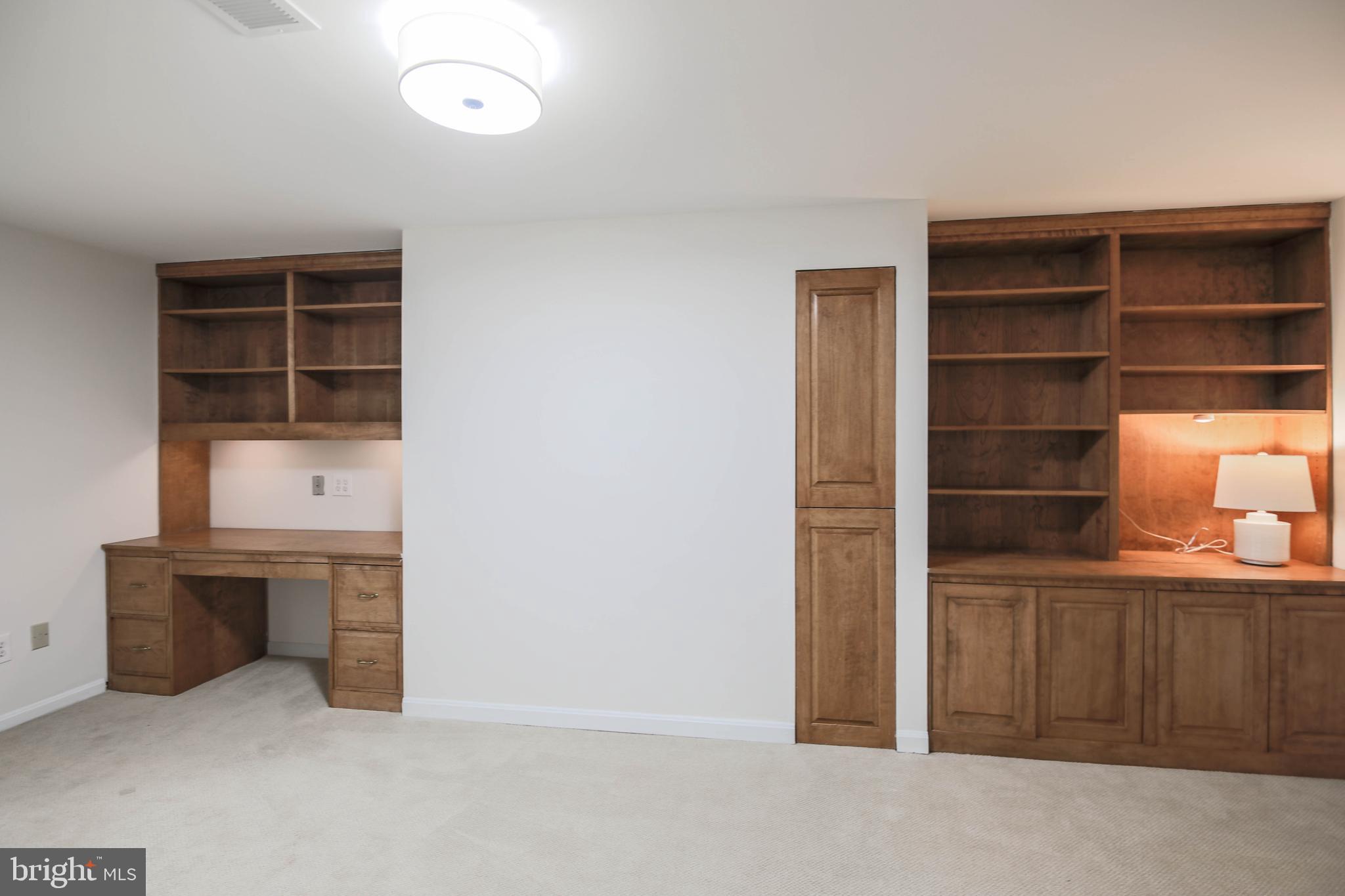 1243 Portner Road Alexandria, VA 22314 - Photo 43 of 53 Quiet home office space