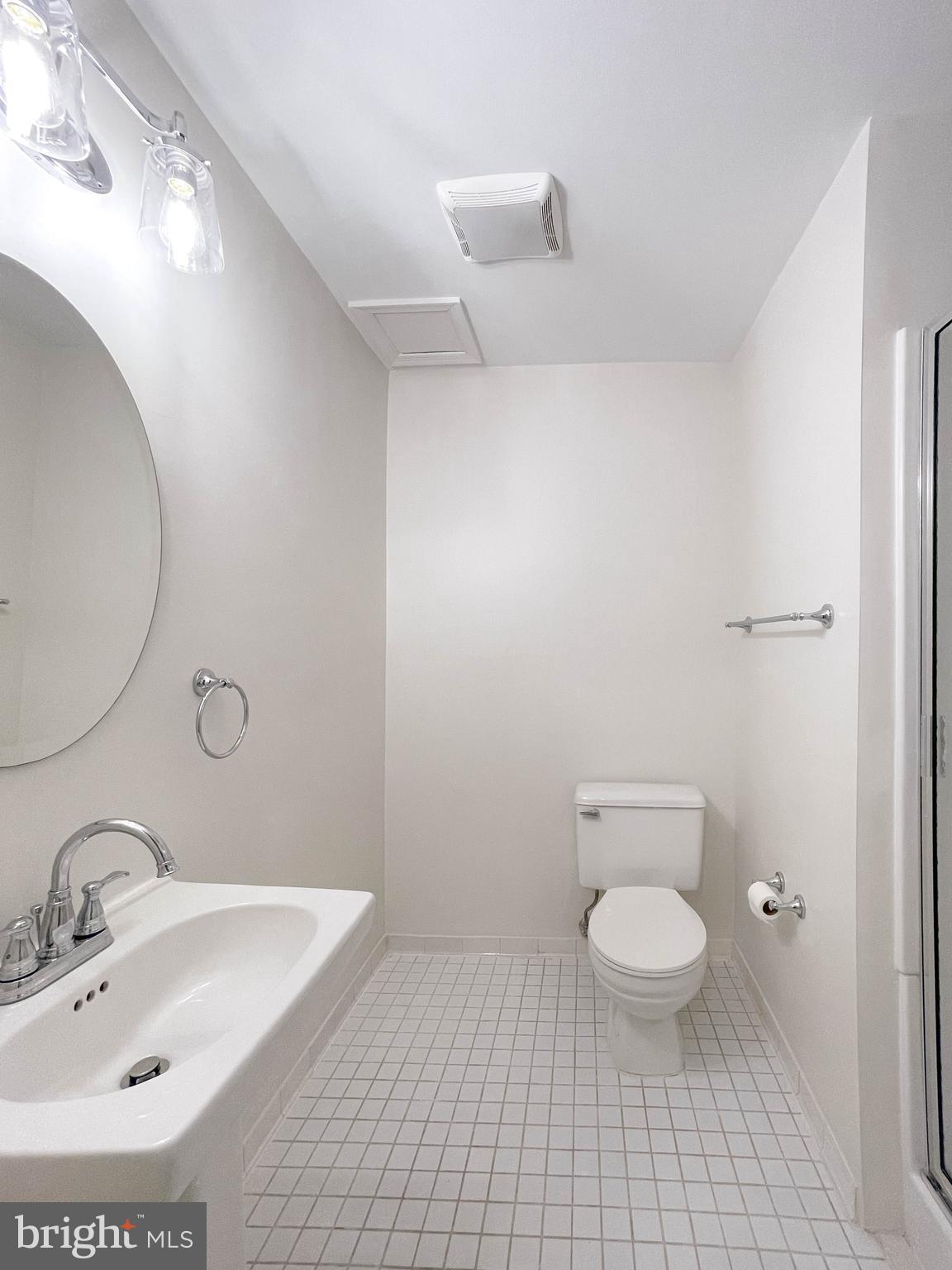 1243 Portner Road Alexandria, VA 22314 - Photo 45 of 53 Full bath located on lower level