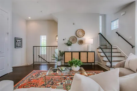 $439,000 | 2100 North Fitzhugh Avenue, Unit H, Dallas, TX 75204