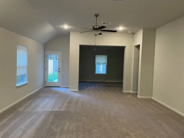 $2,200 | 417 Bright Star Lane, Georgetown, TX 78628