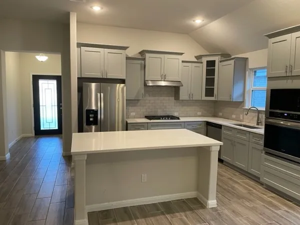 $2,200 | 417 Bright Star Lane, Georgetown, TX 78628