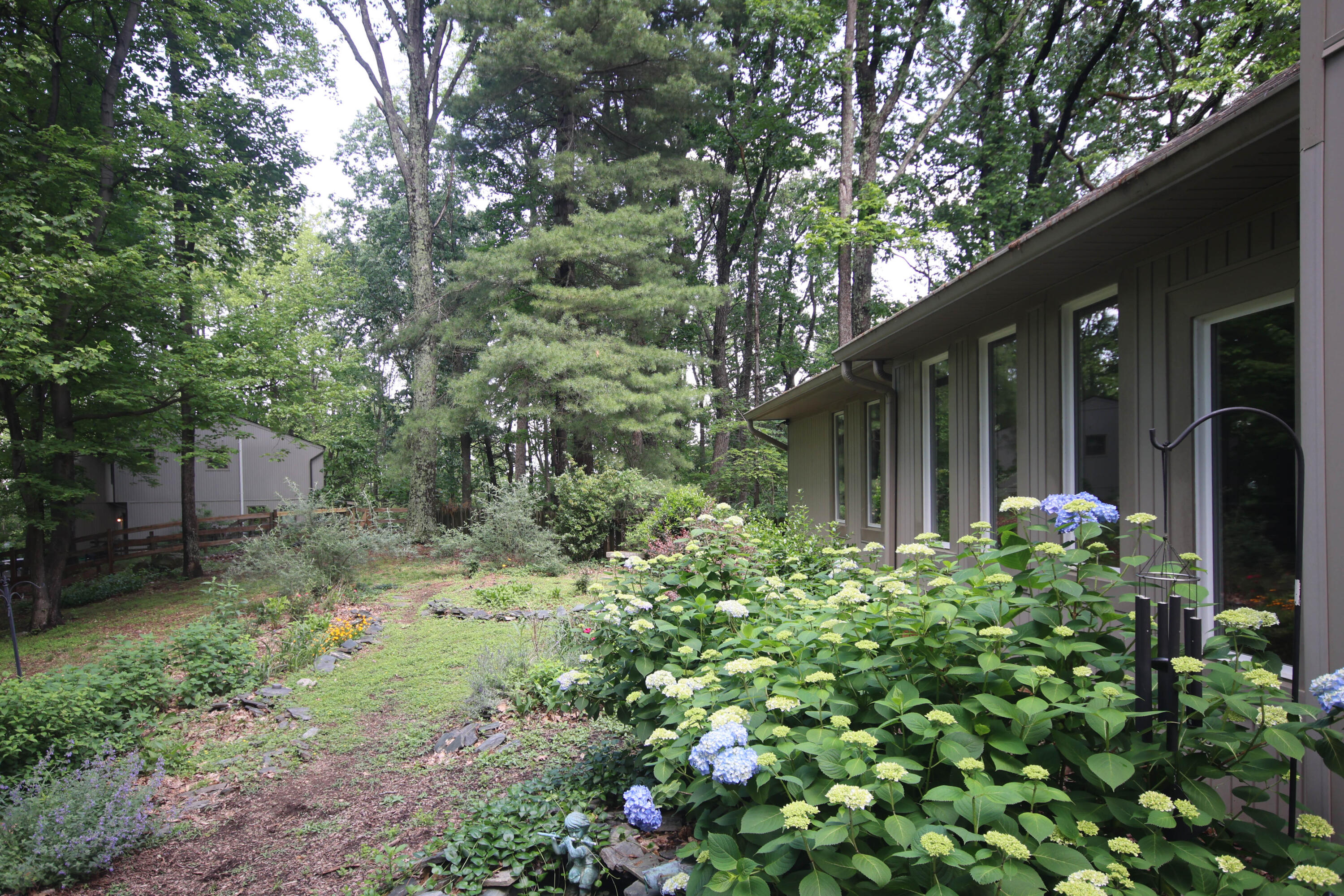 6898 Sugar Rum Ridge Road Roanoke, VA 24018 - Photo 44 of 47 6898 Front Flower Garden