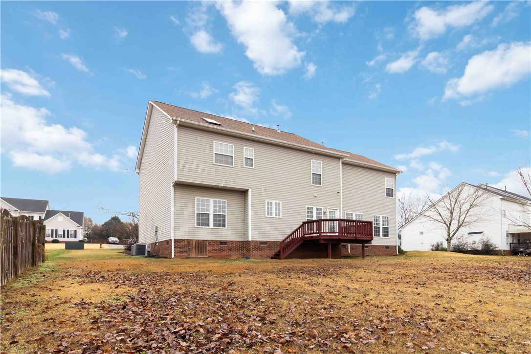 215 Ridge Bay Court Greenville, SC 29611 - Photo 35 of 37