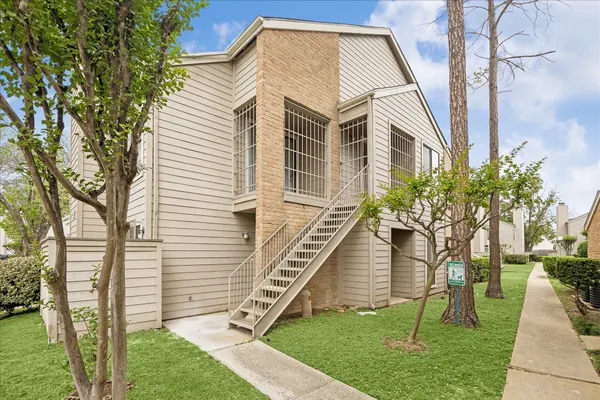 $149,900 | 6701 Sands Point Drive, Unit 51, Houston, TX 77074