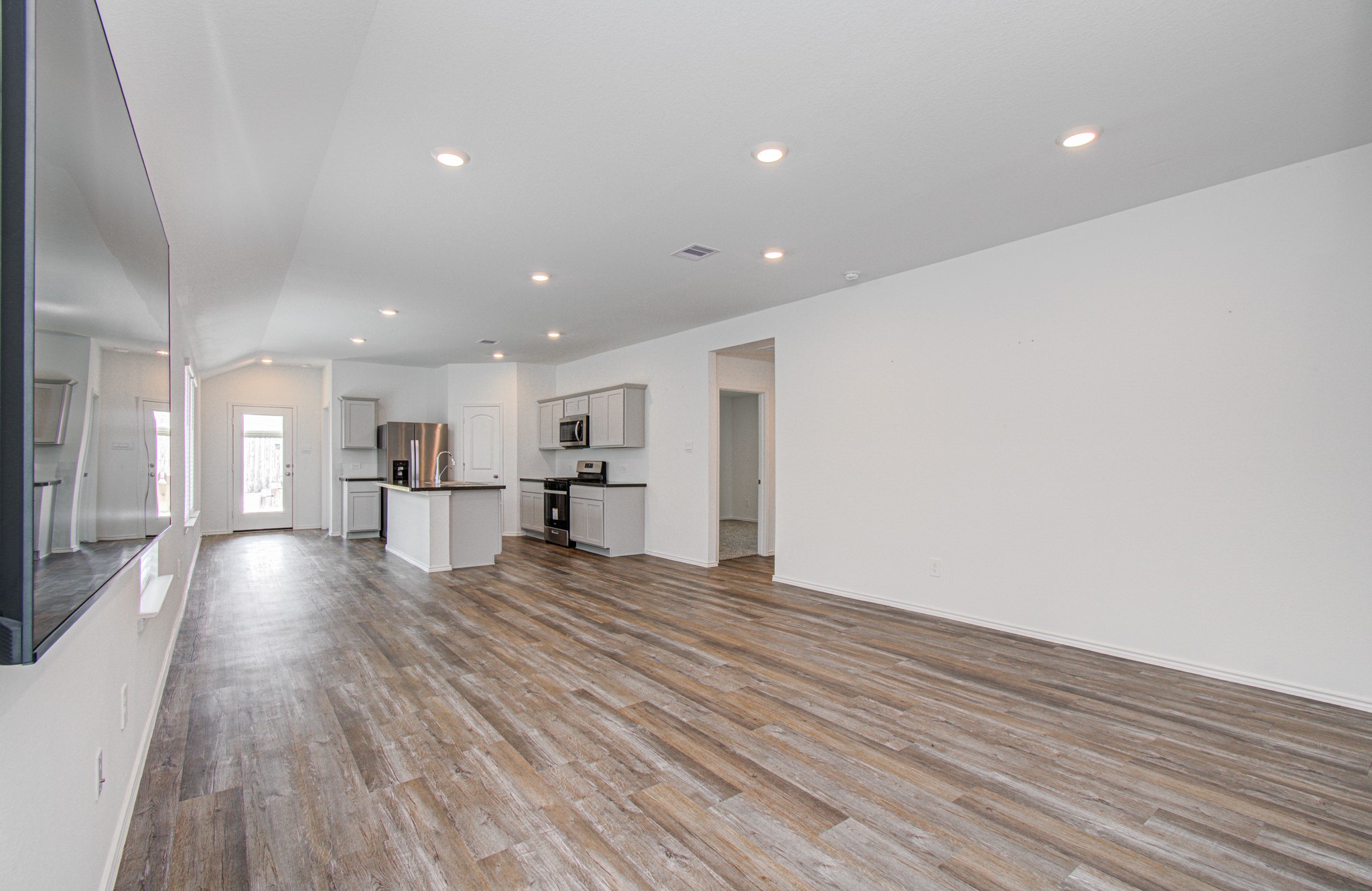 6111 Grove Of Pnes Street Spring, TX 77373 - Photo 8 of 32