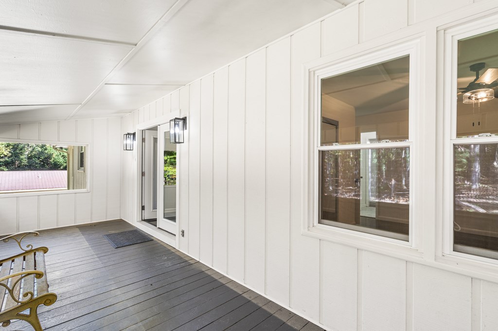 128 Cardinal Lane Hayesville, NC 28904 - Photo 40 of 40 a view of an entryway with wooden floor