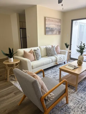 $1,895 | 6910 Hart Lane, Unit 807, Austin, TX 78731