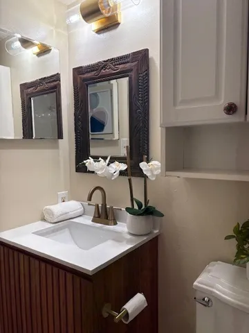 $1,895 | 6910 Hart Lane, Unit 807, Austin, TX 78731