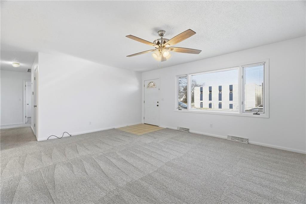 3815 West 73rd Terrace Prairie Village, KS 66208 - Photo 4 of 46