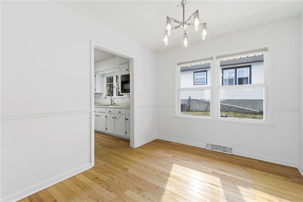 3815 West 73rd Terrace Prairie Village, KS 66208 - Photo 9 of 46