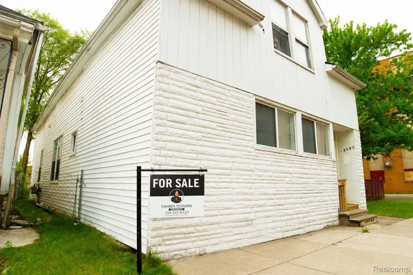 $270,000 | 12153 McDougall, Hamtramck, MI 48212