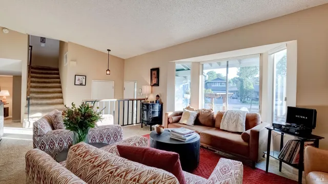 $4,100 | 5270 Arnica Way, Santa Rosa, CA 95403