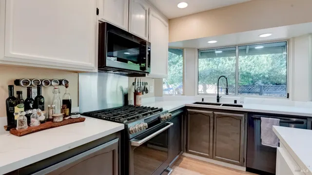 $4,100 | 5270 Arnica Way, Santa Rosa, CA 95403