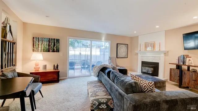 $4,100 | 5270 Arnica Way, Santa Rosa, CA 95403