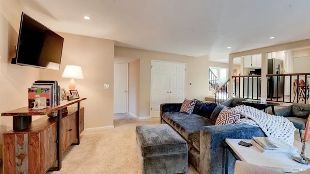 $4,100 | 5270 Arnica Way, Santa Rosa, CA 95403