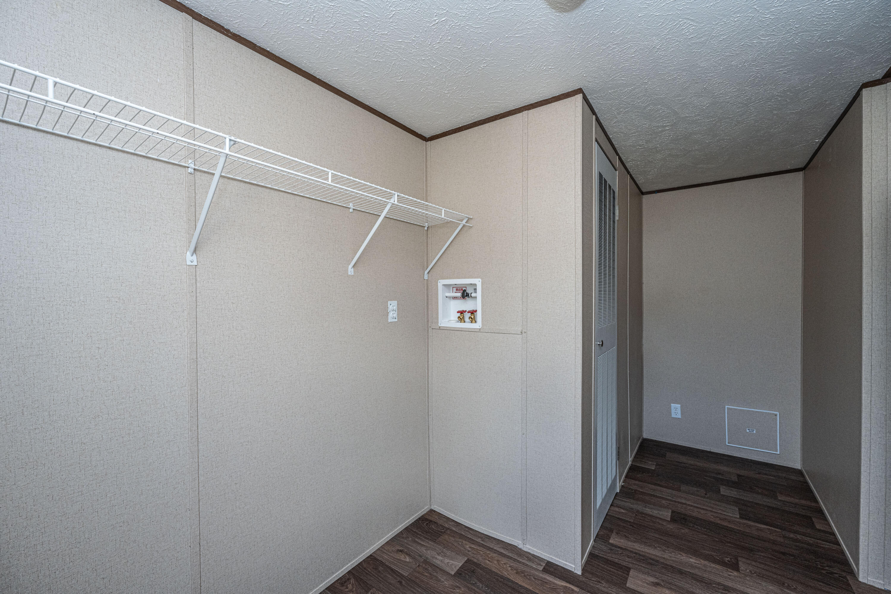 68 Kickback Cove Round O, SC 29474 - Photo 19 of 24 Laundry Room