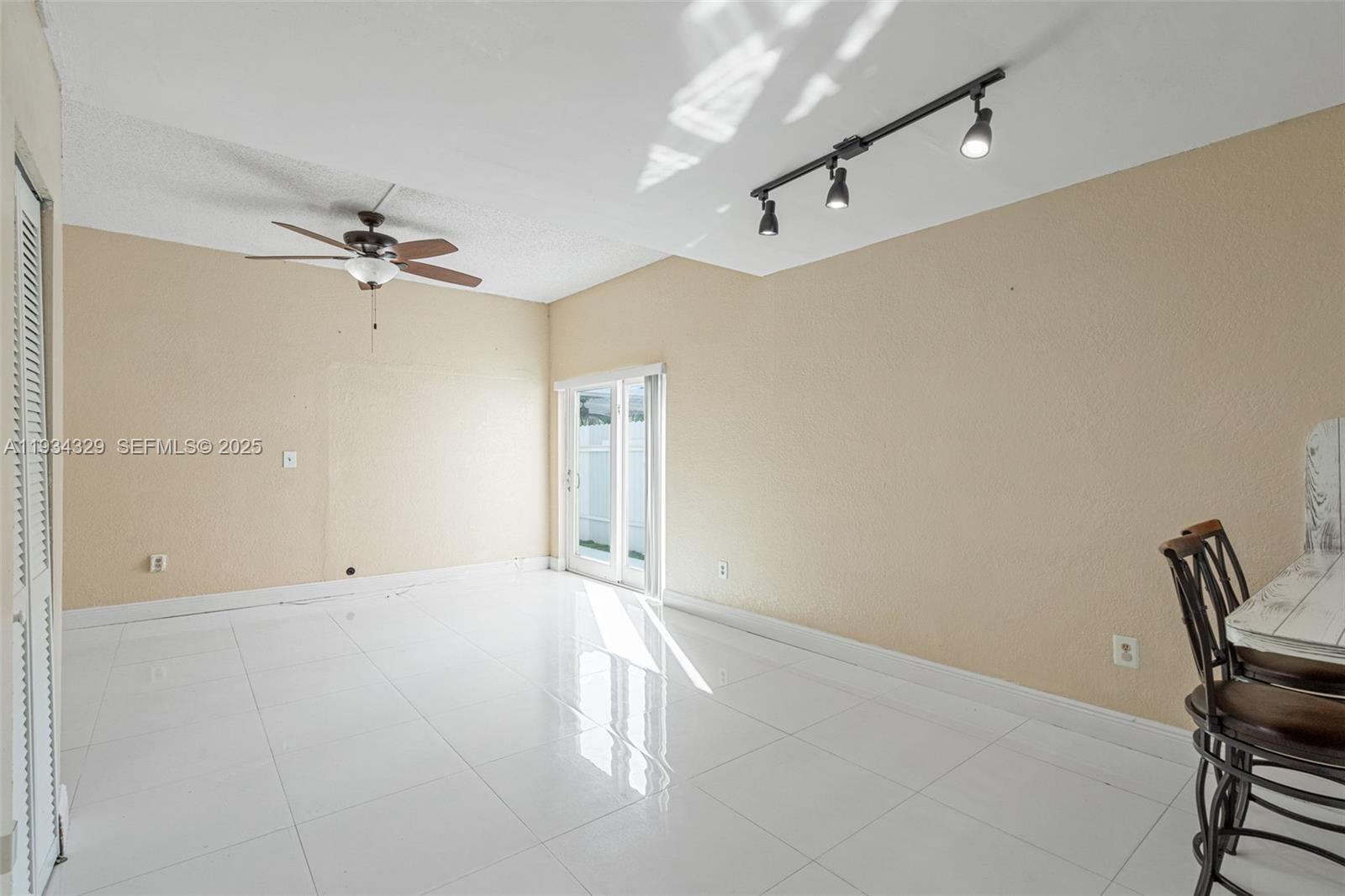 5888 West 25th Court, Unit 5 Hialeah, FL 33016 - Photo 8 of 25