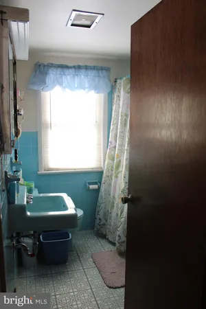 $350,000 | 118 Vassar Avenue, Stratford, NJ 08084