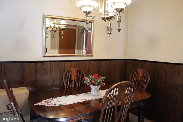 $350,000 | 118 Vassar Avenue, Stratford, NJ 08084