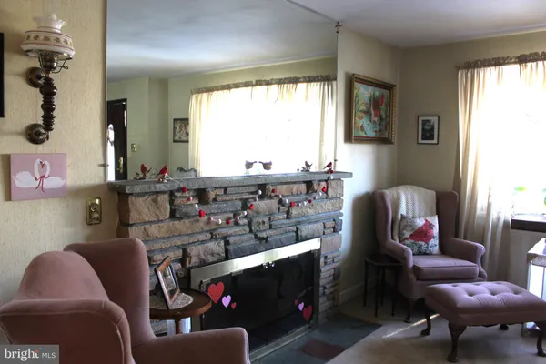 $350,000 | 118 Vassar Avenue, Stratford, NJ 08084